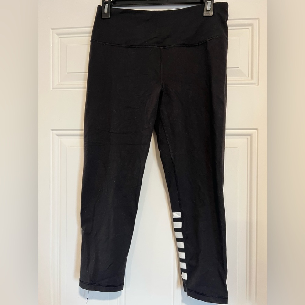 VICTORIA SECRET SPORT CAPRIS (121)